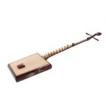 instrumento musical laud shamisen